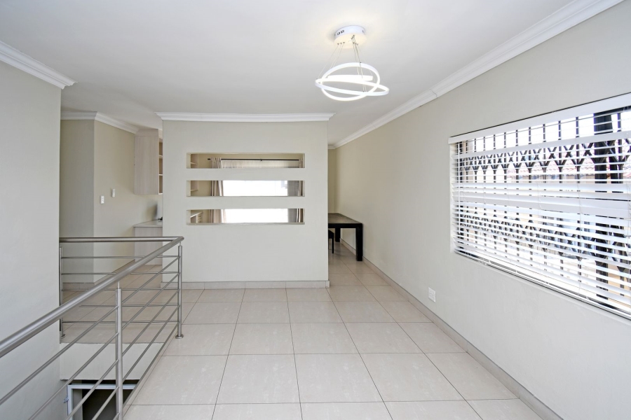 3 Bedroom Property for Sale in Broadacres Gauteng