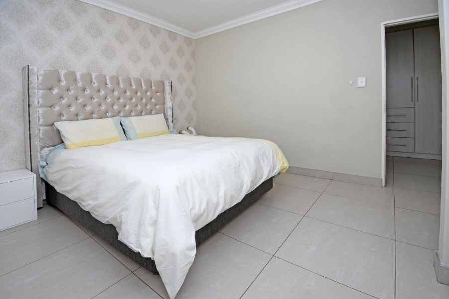 3 Bedroom Property for Sale in Broadacres Gauteng