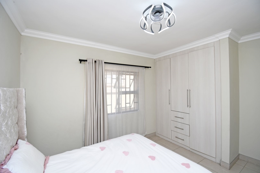 3 Bedroom Property for Sale in Broadacres Gauteng