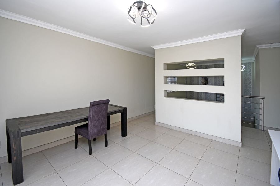 3 Bedroom Property for Sale in Broadacres Gauteng