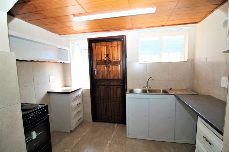 To Let 5 Bedroom Property for Rent in Valhalla Gauteng