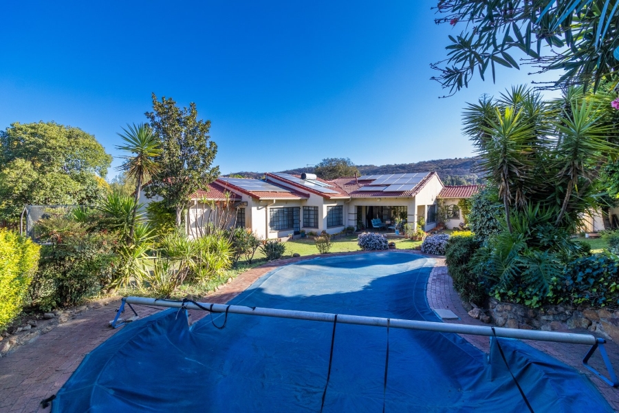 5 Bedroom Property for Sale in Mondeor Gauteng