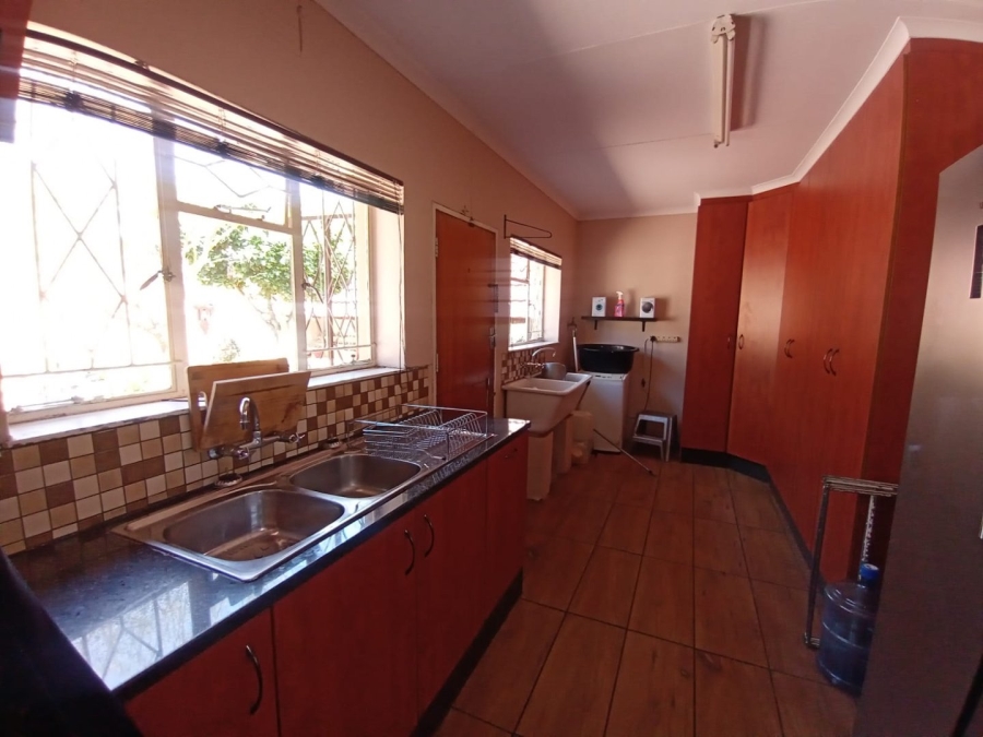 4 Bedroom Property for Sale in Rant En Dal Gauteng