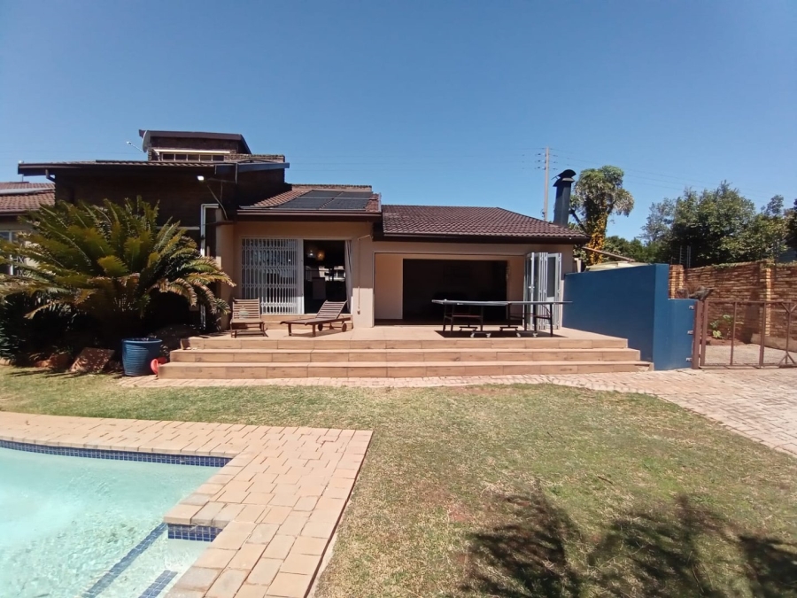 4 Bedroom Property for Sale in Rant En Dal Gauteng