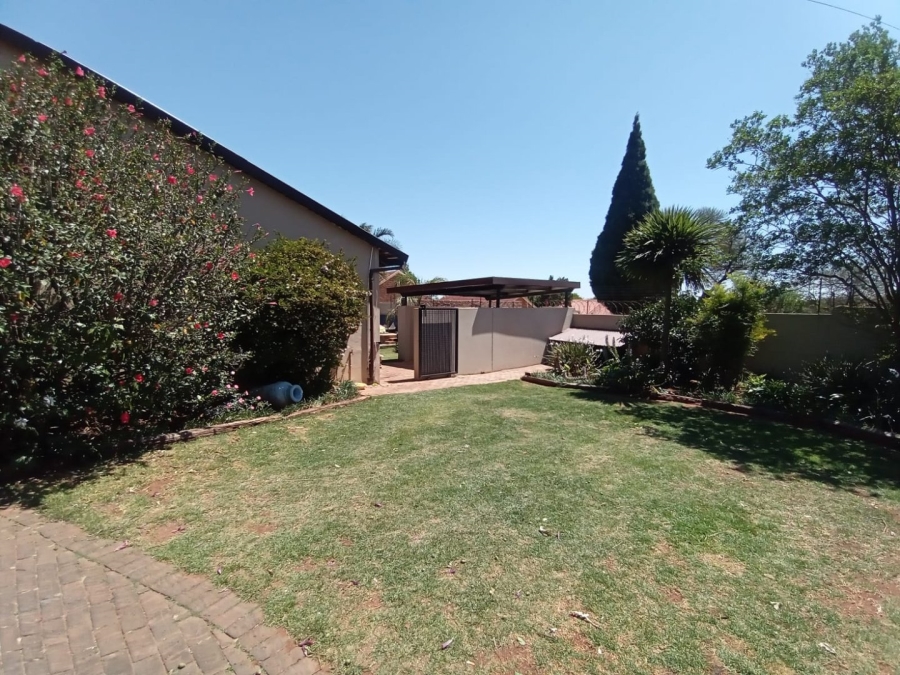 4 Bedroom Property for Sale in Rant En Dal Gauteng