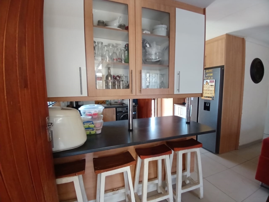 3 Bedroom Property for Sale in Groeneweide Gauteng