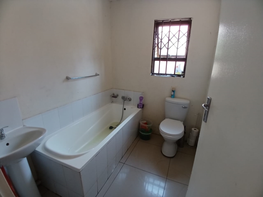 3 Bedroom Property for Sale in Groeneweide Gauteng