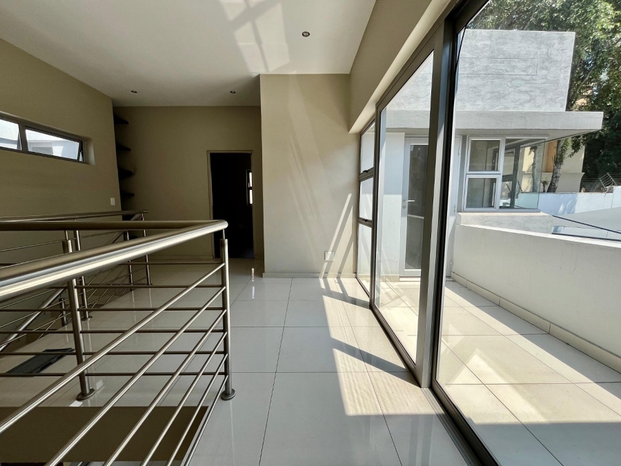 3 Bedroom Property for Sale in Bryanston Gauteng