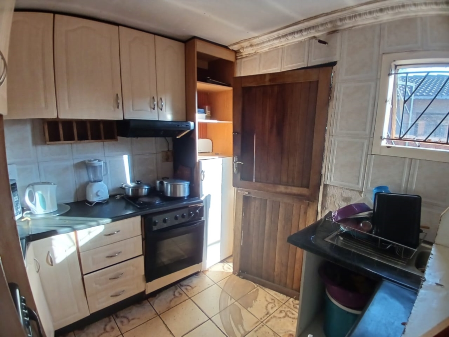 2 Bedroom Property for Sale in Roodekop Gauteng