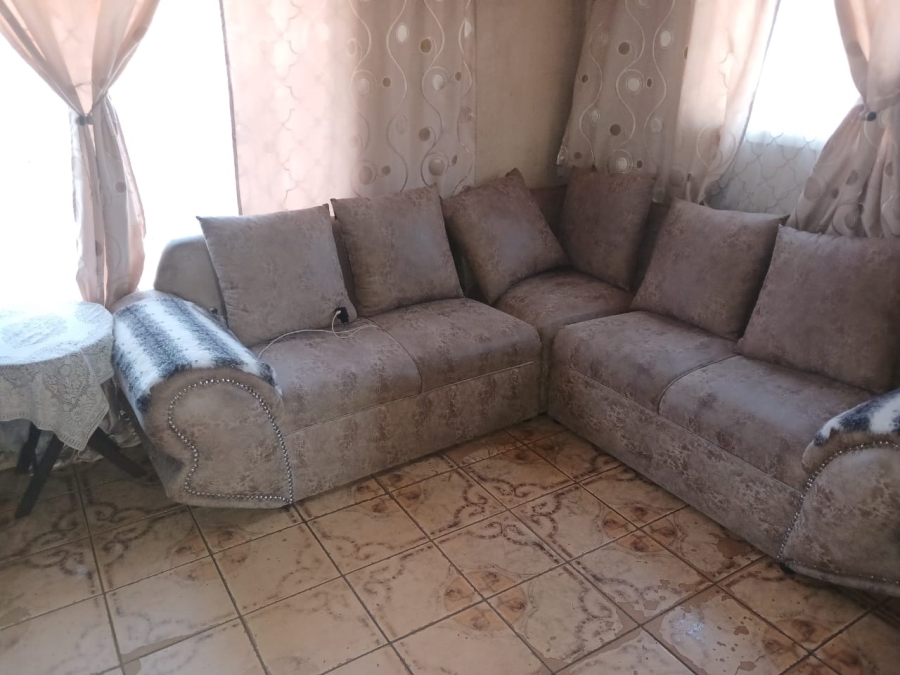 2 Bedroom Property for Sale in Roodekop Gauteng