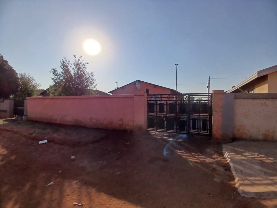 2 Bedroom Property for Sale in Roodekop Gauteng