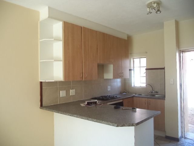 To Let 2 Bedroom Property for Rent in The Orchards Gauteng