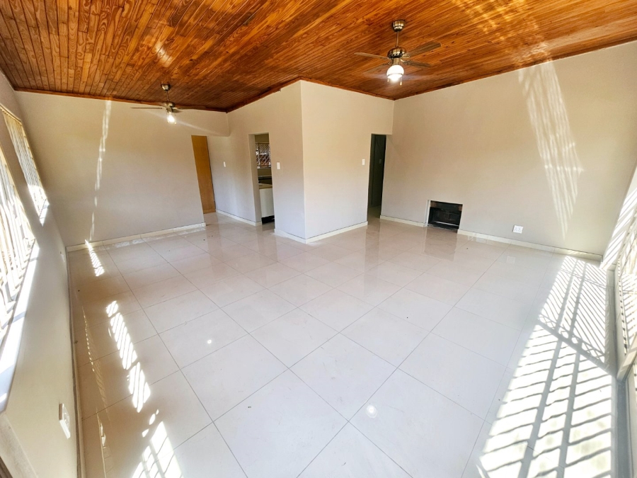 To Let 3 Bedroom Property for Rent in Erasmia Gauteng