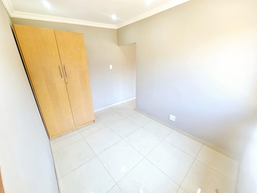 To Let 3 Bedroom Property for Rent in Erasmia Gauteng