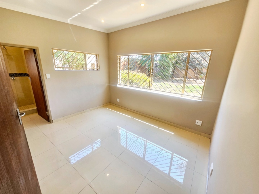 To Let 3 Bedroom Property for Rent in Erasmia Gauteng