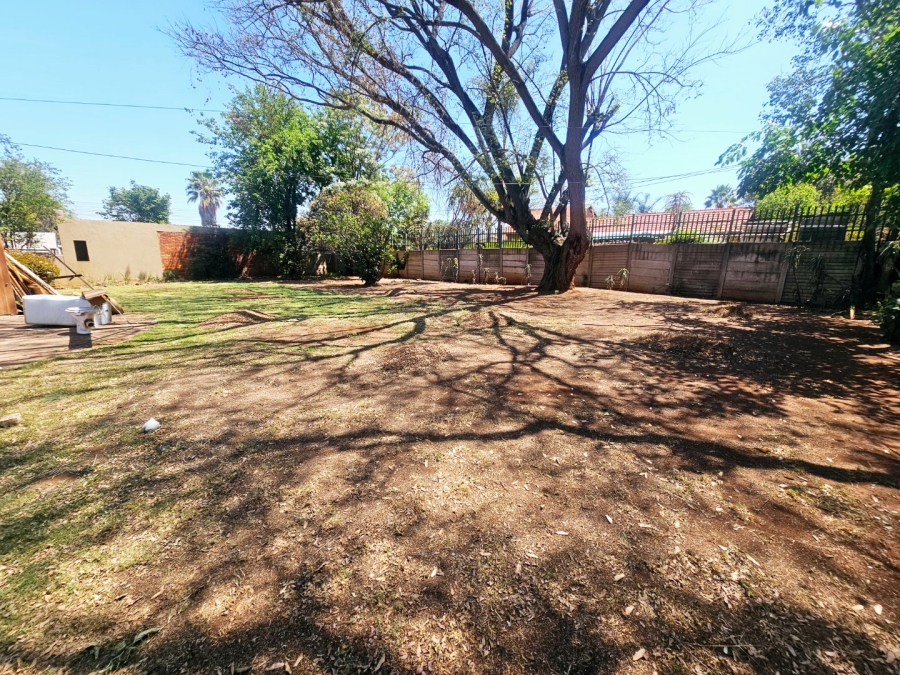 To Let 3 Bedroom Property for Rent in Erasmia Gauteng