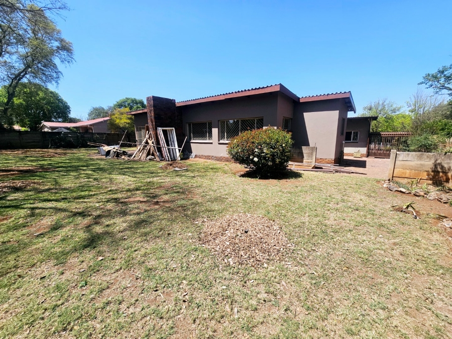 To Let 3 Bedroom Property for Rent in Erasmia Gauteng