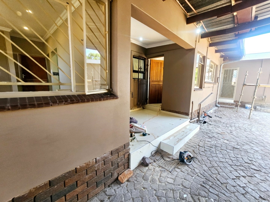 To Let 3 Bedroom Property for Rent in Erasmia Gauteng