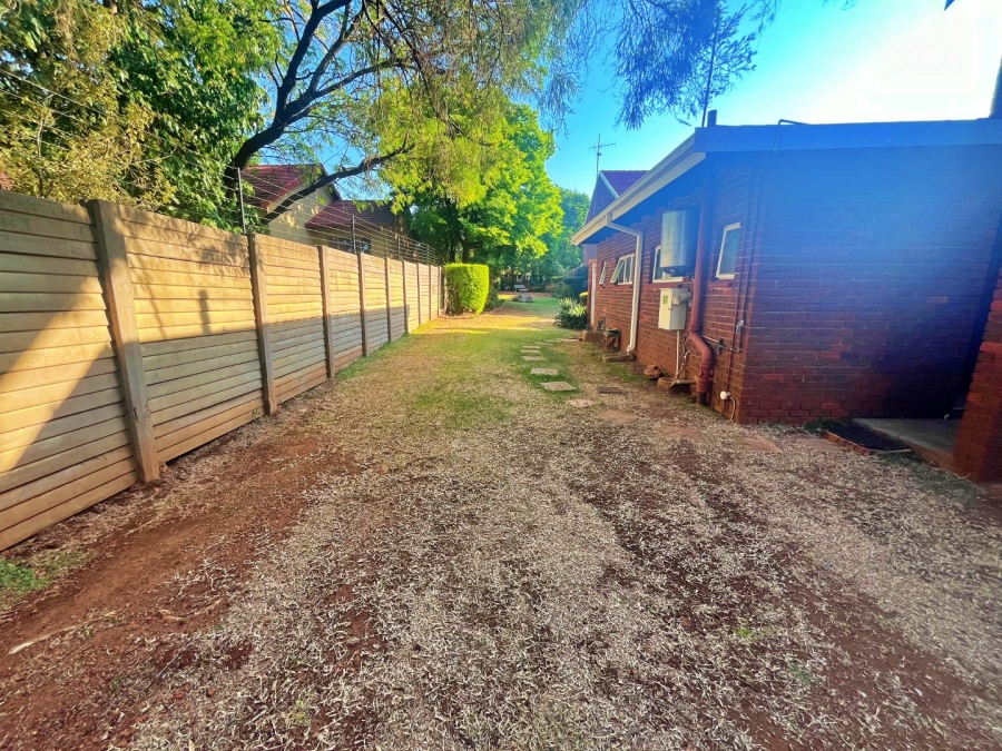 3 Bedroom Property for Sale in Eldoraigne Gauteng