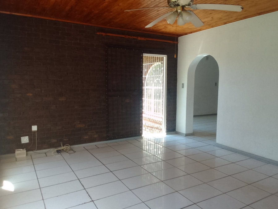 3 Bedroom Property for Sale in Heidelberg Proper Gauteng