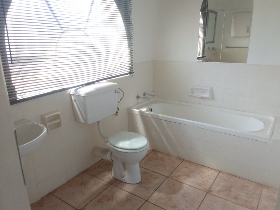 3 Bedroom Property for Sale in Heidelberg Proper Gauteng