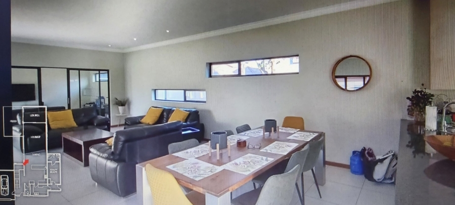 4 Bedroom Property for Sale in Glen Eagle Estate Gauteng