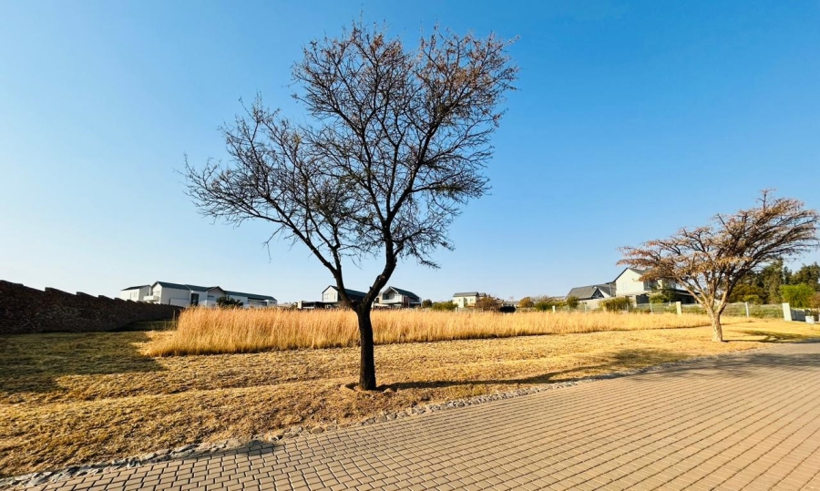  Bedroom Property for Sale in Blue Hills Gauteng