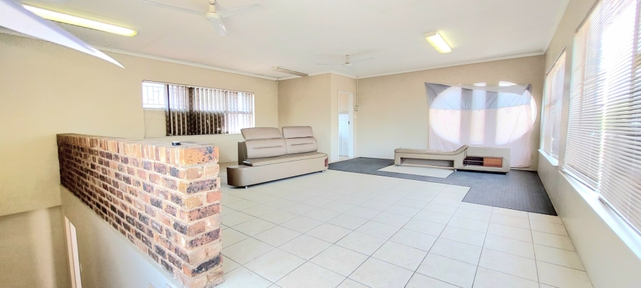 5 Bedroom Property for Sale in Suideroord Gauteng