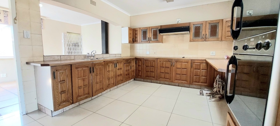 5 Bedroom Property for Sale in Suideroord Gauteng