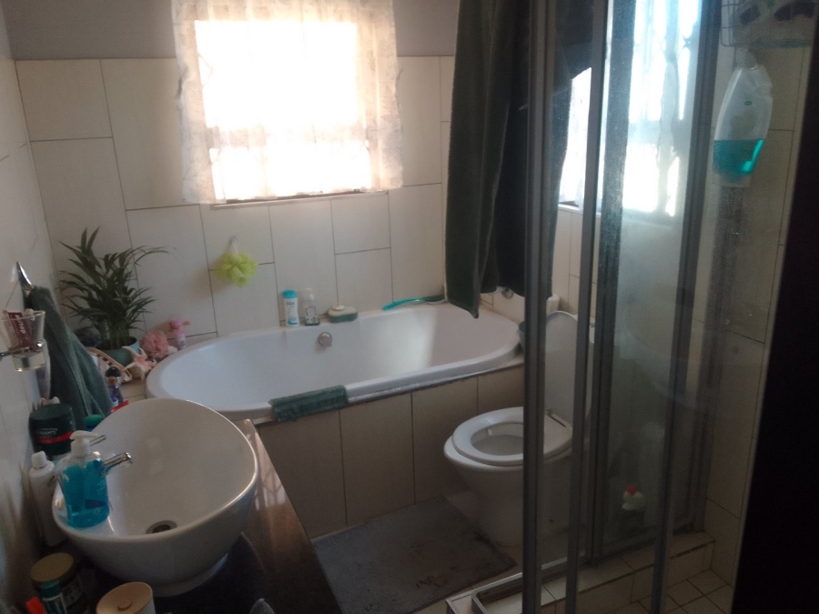 To Let 3 Bedroom Property for Rent in Bergsig Gauteng