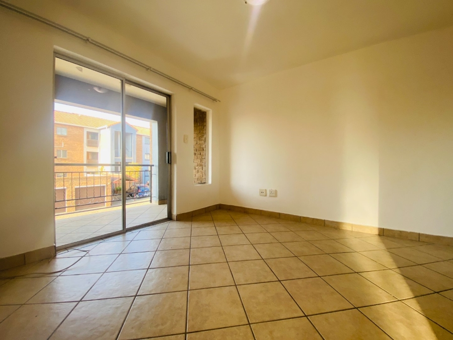 2 Bedroom Property for Sale in Vorna Valley Gauteng