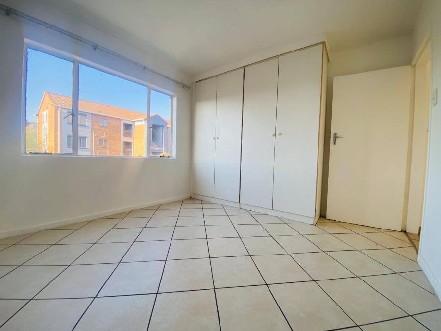 2 Bedroom Property for Sale in Vorna Valley Gauteng