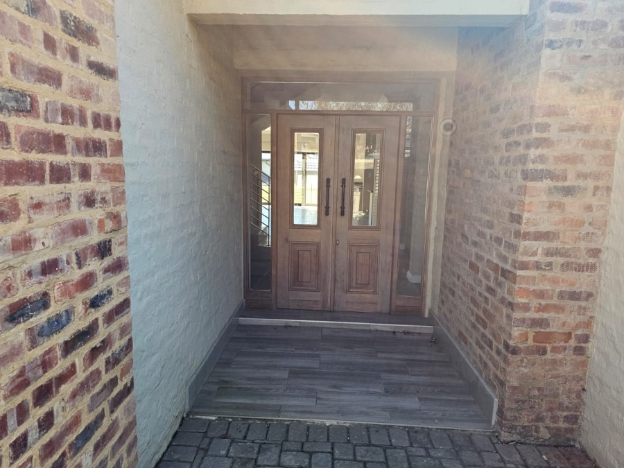 4 Bedroom Property for Sale in Olympus AH Gauteng