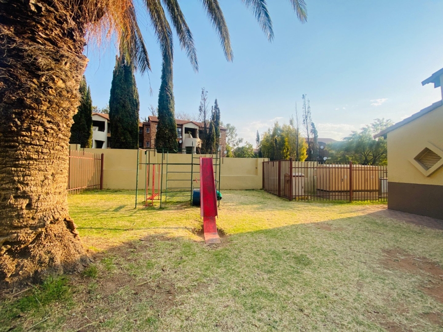 2 Bedroom Property for Sale in Vorna Valley Gauteng