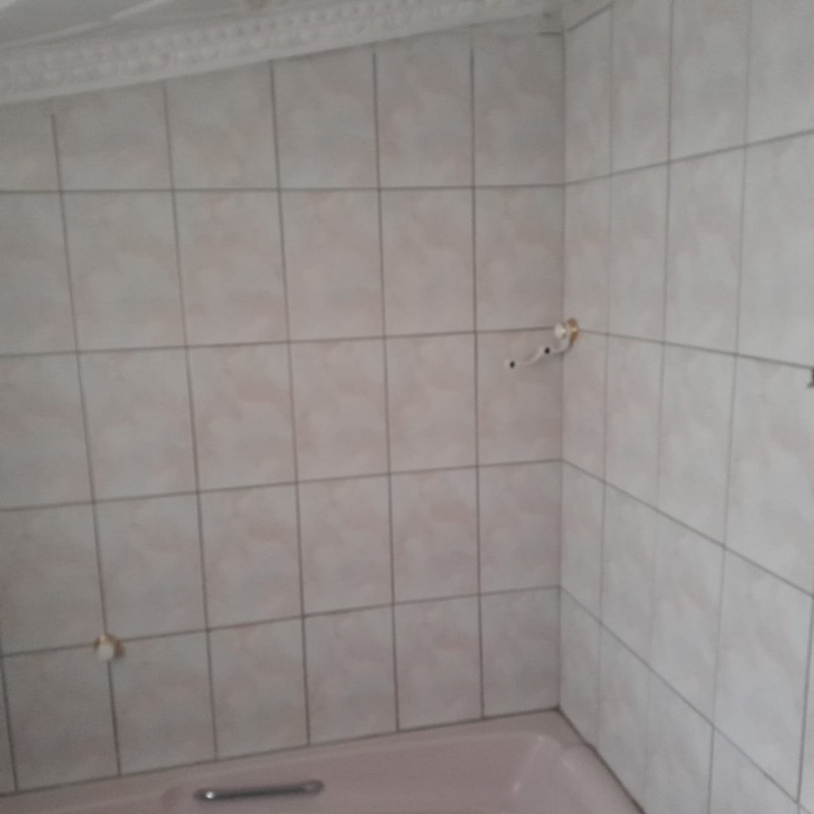 To Let  Bedroom Property for Rent in Naledi Gauteng