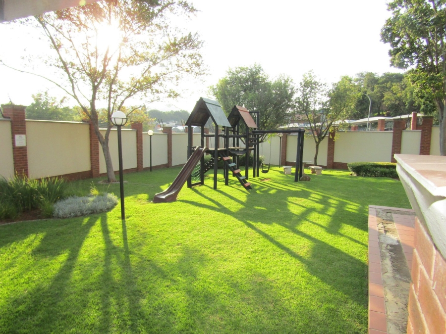 2 Bedroom Property for Sale in Glenvista Gauteng