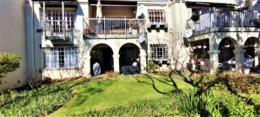 To Let 2 Bedroom Property for Rent in Bryanston Gauteng