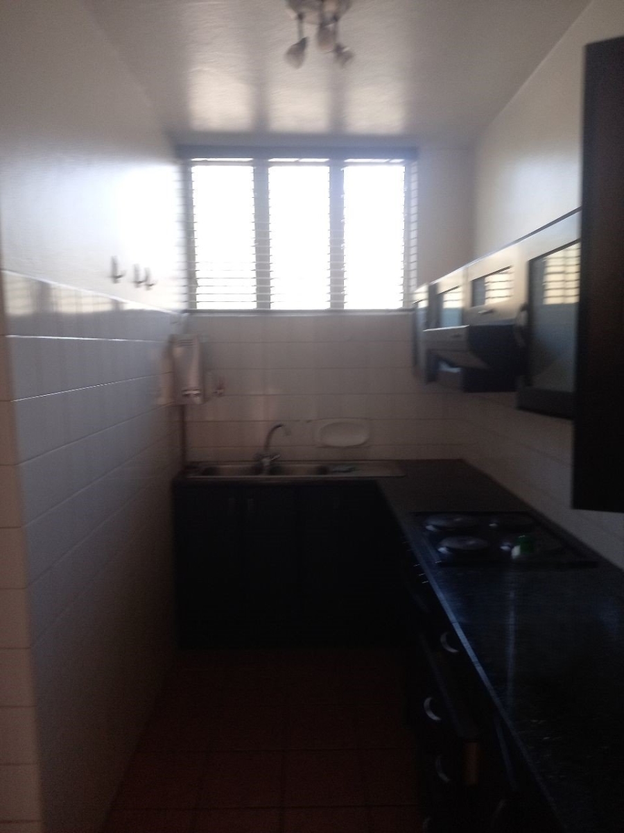 To Let 2 Bedroom Property for Rent in Groenkloof Gauteng