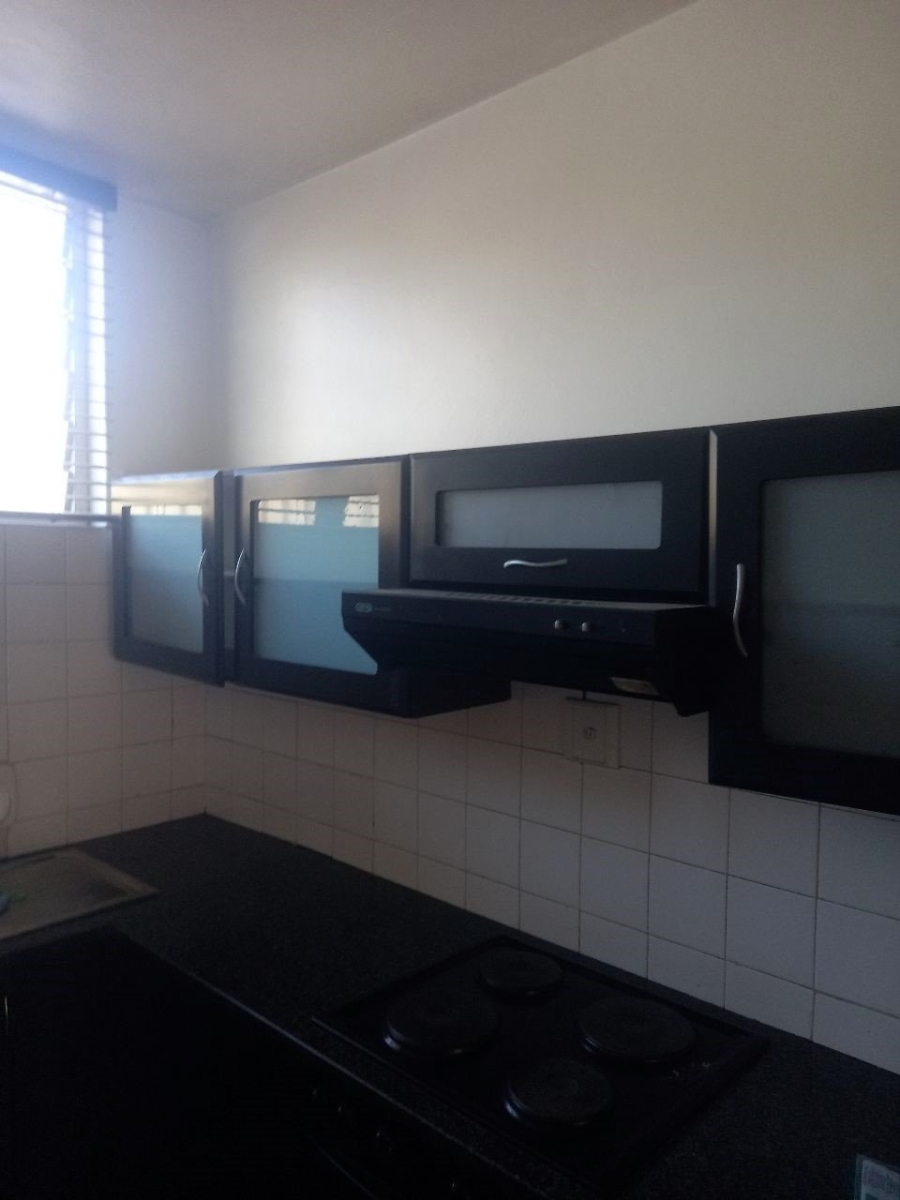 To Let 2 Bedroom Property for Rent in Groenkloof Gauteng