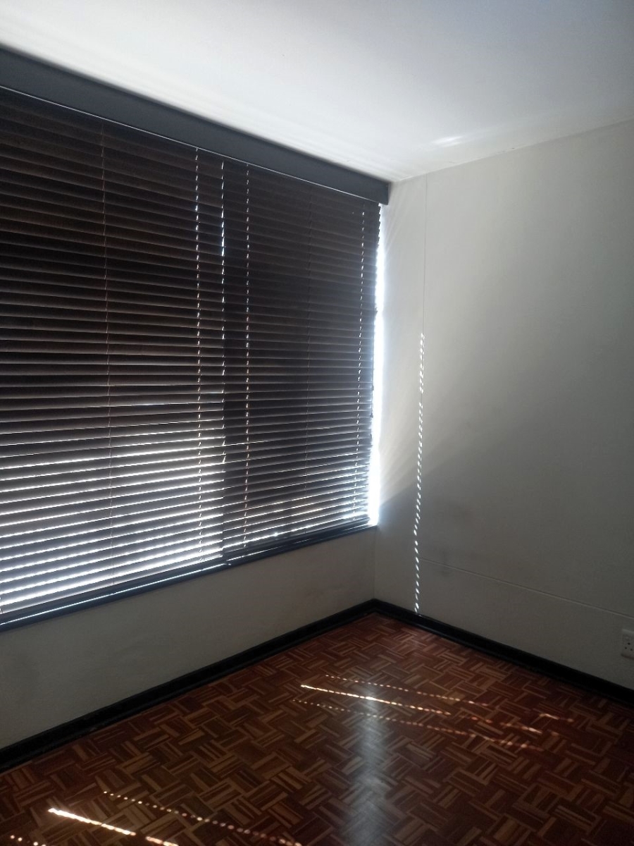 To Let 2 Bedroom Property for Rent in Groenkloof Gauteng