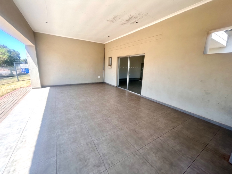 3 Bedroom Property for Sale in Eldo View Gauteng