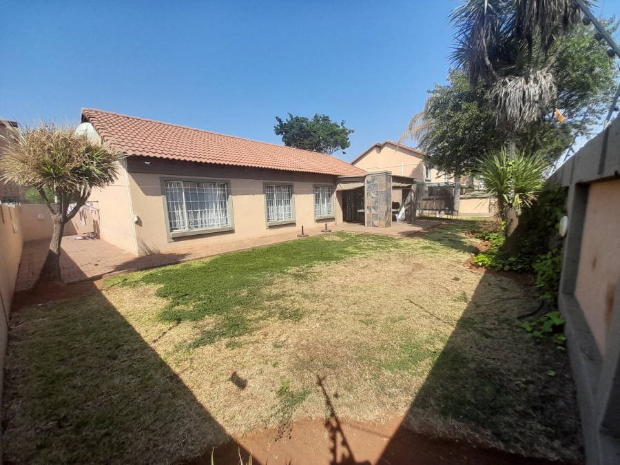 3 Bedroom Property for Sale in Annlin Gauteng