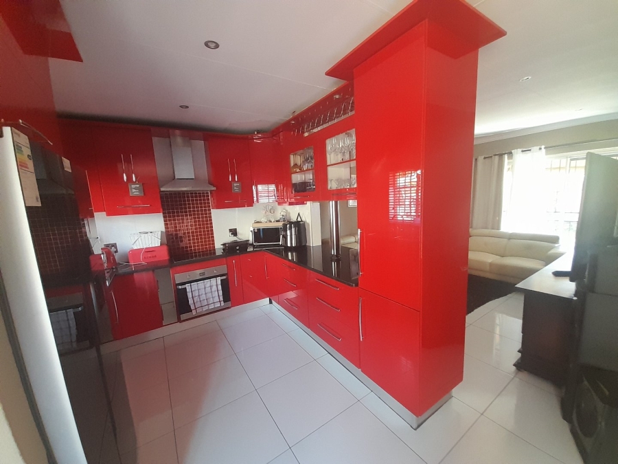 3 Bedroom Property for Sale in Annlin Gauteng