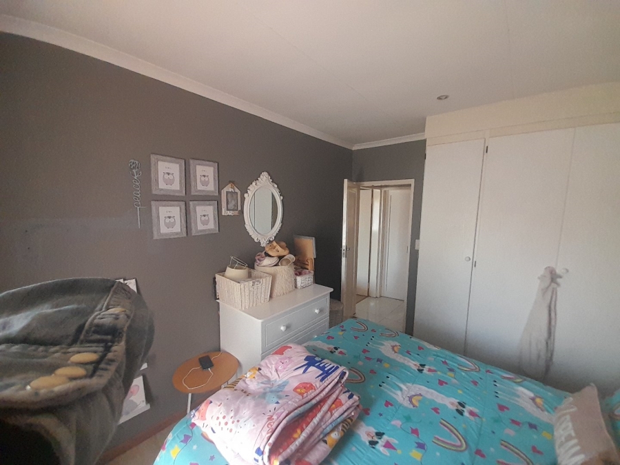 3 Bedroom Property for Sale in Annlin Gauteng