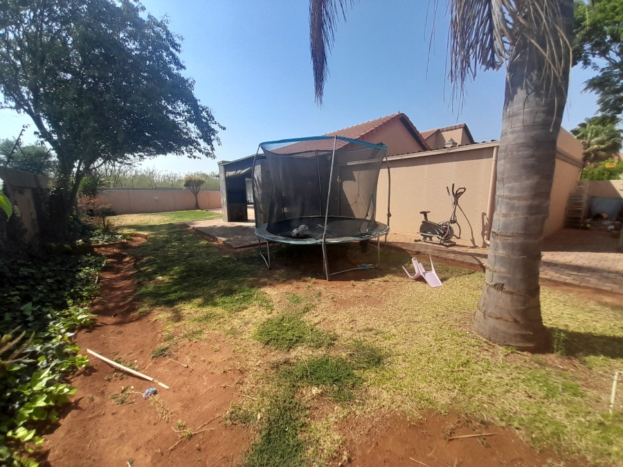 3 Bedroom Property for Sale in Annlin Gauteng