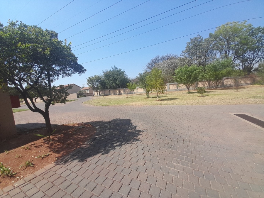 3 Bedroom Property for Sale in Annlin Gauteng