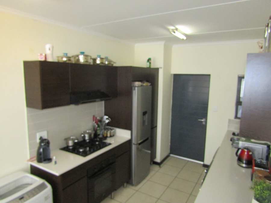 2 Bedroom Property for Sale in Oakdene Gauteng