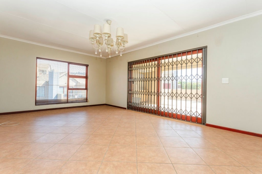 3 Bedroom Property for Sale in Sugar Bush Estate Gauteng