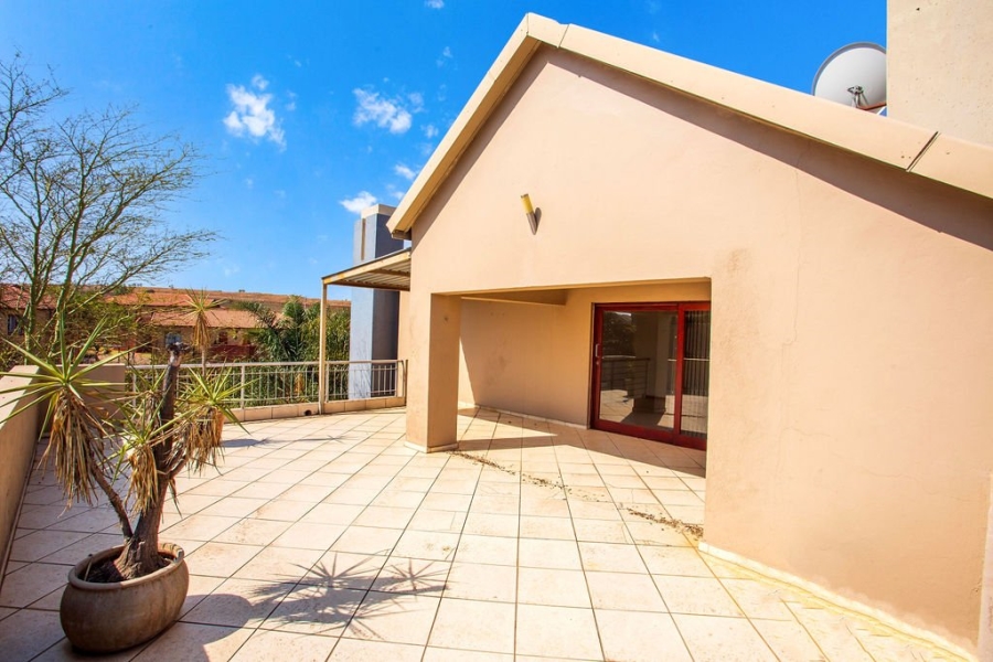 3 Bedroom Property for Sale in Sugar Bush Estate Gauteng