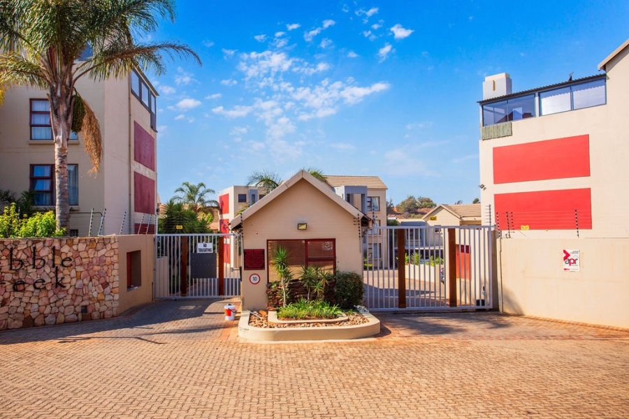 3 Bedroom Property for Sale in Sugar Bush Estate Gauteng